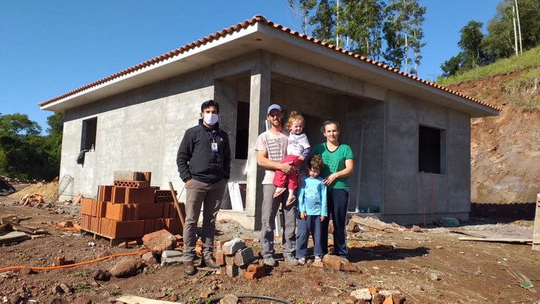 Pronaf Habitação financia mais de R$ 524 milhões em reformas e construção de casas rurais