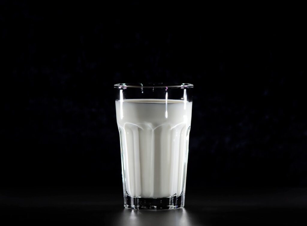 FAESP pede revisão do aumento do ICMS do leite e renovação de convênios do Confaz