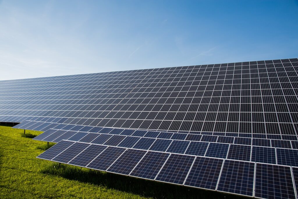 5 vantagens da energia solar aos produtores rurais