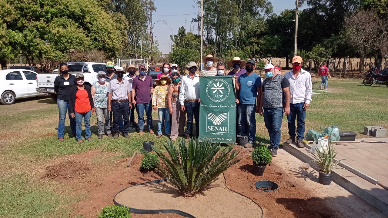 Em Araçatuba, curso do SENAR-SP ensina jardinagem a produtores